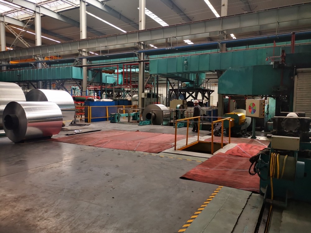 郑州西郊智能工厂投产驱动铝材热销全球，汽车销售迎新机遇